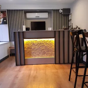 Hotel Evin