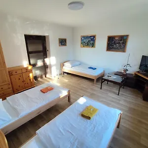 https://pension-21.praguehotelsweb.com